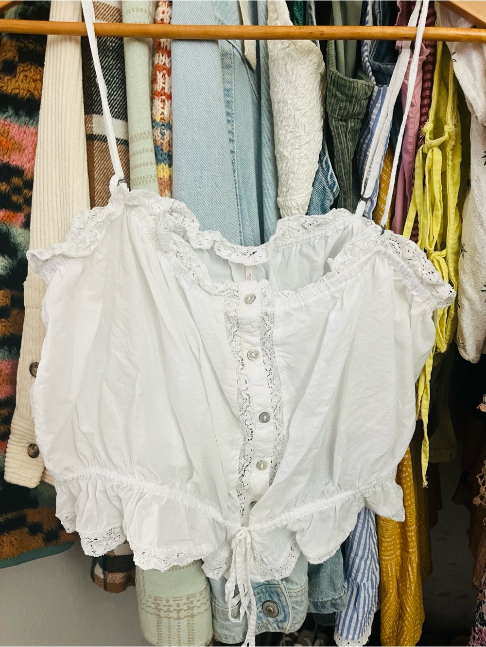 Free People, White Lace-Trim Spaghetti Strap Crop Top sz L - Picture 3 of 4